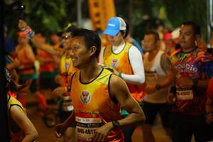 BIB: 4617
                            <button type="button" onclick="openModal(7435615)" class="btn btn-primary btn-sm float-right btn-popup" data-toggle="modal" data-target=".modal-high-quality">
                        <i class="fas fa-shopping-cart"></i> Add to Cart
                    </button>
                                            <button type="button" onclick="isThisMe(7435615, true)" class="btn btn-success btn-sm float-right btn-popup btn-isme hidden" data-toggle="tooltip" data-placement="bottom" title="นี่คือรูปของคุณใช่ไหม คลิกที่นี่เพื่อเอาเข้าอัลบั้ม">
                        <i class="fas fa-plus"></i> Add to album
                    </button>
                    <button type="button" onclick="isThisMe(7435615, false)" class="btn btn-warning btn-sm float-right btn-popup btn-isnotme hidden">
                        <i class="fas fa-ban"></i> Remove from album
                    </button>