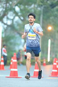 BIB: 16315
                            <button type="button" onclick="openModal(7502718)" class="btn btn-primary btn-sm float-right btn-popup" data-toggle="modal" data-target=".modal-high-quality">
                        <i class="fas fa-shopping-cart"></i> Add to Cart
                    </button>
                                            <button type="button" onclick="isThisMe(7502718, true)" class="btn btn-success btn-sm float-right btn-popup btn-isme hidden" data-toggle="tooltip" data-placement="bottom" title="นี่คือรูปของคุณใช่ไหม คลิกที่นี่เพื่อเอาเข้าอัลบั้ม">
                        <i class="fas fa-plus"></i> Add to album
                    </button>
                    <button type="button" onclick="isThisMe(7502718, false)" class="btn btn-warning btn-sm float-right btn-popup btn-isnotme hidden">
                        <i class="fas fa-ban"></i> Remove from album
                    </button>
