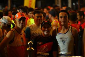 BIB: 8195, 42192, 4212
                            <button type="button" onclick="openModal(7431898)" class="btn btn-primary btn-sm float-right btn-popup" data-toggle="modal" data-target=".modal-high-quality">
                        <i class="fas fa-shopping-cart"></i> Add to Cart
                    </button>
                                            <button type="button" onclick="isThisMe(7431898, true)" class="btn btn-success btn-sm float-right btn-popup btn-isme hidden" data-toggle="tooltip" data-placement="bottom" title="นี่คือรูปของคุณใช่ไหม คลิกที่นี่เพื่อเอาเข้าอัลบั้ม">
                        <i class="fas fa-plus"></i> Add to album
                    </button>
                    <button type="button" onclick="isThisMe(7431898, false)" class="btn btn-warning btn-sm float-right btn-popup btn-isnotme hidden">
                        <i class="fas fa-ban"></i> Remove from album
                    </button>