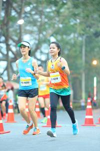 BIB: 0214, 10352
                            <button type="button" onclick="openModal(7471413)" class="btn btn-primary btn-sm float-right btn-popup" data-toggle="modal" data-target=".modal-high-quality">
                        <i class="fas fa-shopping-cart"></i> Add to Cart
                    </button>
                                            <button type="button" onclick="isThisMe(7471413, true)" class="btn btn-success btn-sm float-right btn-popup btn-isme hidden" data-toggle="tooltip" data-placement="bottom" title="นี่คือรูปของคุณใช่ไหม คลิกที่นี่เพื่อเอาเข้าอัลบั้ม">
                        <i class="fas fa-plus"></i> Add to album
                    </button>
                    <button type="button" onclick="isThisMe(7471413, false)" class="btn btn-warning btn-sm float-right btn-popup btn-isnotme hidden">
                        <i class="fas fa-ban"></i> Remove from album
                    </button>