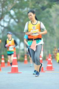 BIB: 10972
                            <button type="button" onclick="openModal(7538279)" class="btn btn-primary btn-sm float-right btn-popup" data-toggle="modal" data-target=".modal-high-quality">
                        <i class="fas fa-shopping-cart"></i> Add to Cart
                    </button>
                                            <button type="button" onclick="isThisMe(7538279, true)" class="btn btn-success btn-sm float-right btn-popup btn-isme hidden" data-toggle="tooltip" data-placement="bottom" title="นี่คือรูปของคุณใช่ไหม คลิกที่นี่เพื่อเอาเข้าอัลบั้ม">
                        <i class="fas fa-plus"></i> Add to album
                    </button>
                    <button type="button" onclick="isThisMe(7538279, false)" class="btn btn-warning btn-sm float-right btn-popup btn-isnotme hidden">
                        <i class="fas fa-ban"></i> Remove from album
                    </button>
