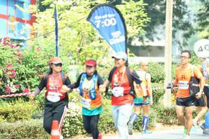 BIB: 700
                            <button type="button" onclick="openModal(8146603)" class="btn btn-primary btn-sm float-right btn-popup" data-toggle="modal" data-target=".modal-high-quality">
                        <i class="fas fa-shopping-cart"></i> Add to Cart
                    </button>
                                            <button type="button" onclick="isThisMe(8146603, true)" class="btn btn-success btn-sm float-right btn-popup btn-isme hidden" data-toggle="tooltip" data-placement="bottom" title="นี่คือรูปของคุณใช่ไหม คลิกที่นี่เพื่อเอาเข้าอัลบั้ม">
                        <i class="fas fa-plus"></i> Add to album
                    </button>
                    <button type="button" onclick="isThisMe(8146603, false)" class="btn btn-warning btn-sm float-right btn-popup btn-isnotme hidden">
                        <i class="fas fa-ban"></i> Remove from album
                    </button>