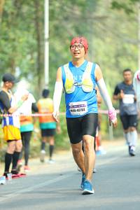 BIB: 40784
                            <button type="button" onclick="openModal(8133042)" class="btn btn-primary btn-sm float-right btn-popup" data-toggle="modal" data-target=".modal-high-quality">
                        <i class="fas fa-shopping-cart"></i> Add to Cart
                    </button>
                                            <button type="button" onclick="isThisMe(8133042, true)" class="btn btn-success btn-sm float-right btn-popup btn-isme hidden" data-toggle="tooltip" data-placement="bottom" title="นี่คือรูปของคุณใช่ไหม คลิกที่นี่เพื่อเอาเข้าอัลบั้ม">
                        <i class="fas fa-plus"></i> Add to album
                    </button>
                    <button type="button" onclick="isThisMe(8133042, false)" class="btn btn-warning btn-sm float-right btn-popup btn-isnotme hidden">
                        <i class="fas fa-ban"></i> Remove from album
                    </button>