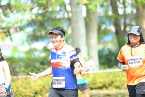 BIB: 42611, 47161
                            <button type="button" onclick="openModal(8143933)" class="btn btn-primary btn-sm float-right btn-popup" data-toggle="modal" data-target=".modal-high-quality">
                        <i class="fas fa-shopping-cart"></i> Add to Cart
                    </button>
                                            <button type="button" onclick="isThisMe(8143933, true)" class="btn btn-success btn-sm float-right btn-popup btn-isme hidden" data-toggle="tooltip" data-placement="bottom" title="นี่คือรูปของคุณใช่ไหม คลิกที่นี่เพื่อเอาเข้าอัลบั้ม">
                        <i class="fas fa-plus"></i> Add to album
                    </button>
                    <button type="button" onclick="isThisMe(8143933, false)" class="btn btn-warning btn-sm float-right btn-popup btn-isnotme hidden">
                        <i class="fas fa-ban"></i> Remove from album
                    </button>