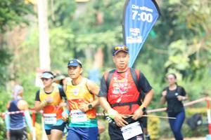 BIB: 700
                            <button type="button" onclick="openModal(8145762)" class="btn btn-primary btn-sm float-right btn-popup" data-toggle="modal" data-target=".modal-high-quality">
                        <i class="fas fa-shopping-cart"></i> Add to Cart
                    </button>
                                            <button type="button" onclick="isThisMe(8145762, true)" class="btn btn-success btn-sm float-right btn-popup btn-isme hidden" data-toggle="tooltip" data-placement="bottom" title="นี่คือรูปของคุณใช่ไหม คลิกที่นี่เพื่อเอาเข้าอัลบั้ม">
                        <i class="fas fa-plus"></i> Add to album
                    </button>
                    <button type="button" onclick="isThisMe(8145762, false)" class="btn btn-warning btn-sm float-right btn-popup btn-isnotme hidden">
                        <i class="fas fa-ban"></i> Remove from album
                    </button>