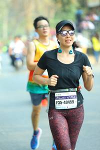 BIB: 1219, 40459
                            <button type="button" onclick="openModal(7896914)" class="btn btn-primary btn-sm float-right btn-popup" data-toggle="modal" data-target=".modal-high-quality">
                        <i class="fas fa-shopping-cart"></i> Add to Cart
                    </button>
                                            <button type="button" onclick="isThisMe(7896914, true)" class="btn btn-success btn-sm float-right btn-popup btn-isme hidden" data-toggle="tooltip" data-placement="bottom" title="นี่คือรูปของคุณใช่ไหม คลิกที่นี่เพื่อเอาเข้าอัลบั้ม">
                        <i class="fas fa-plus"></i> Add to album
                    </button>
                    <button type="button" onclick="isThisMe(7896914, false)" class="btn btn-warning btn-sm float-right btn-popup btn-isnotme hidden">
                        <i class="fas fa-ban"></i> Remove from album
                    </button>