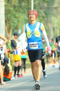 BIB: 40784
                            <button type="button" onclick="openModal(8133130)" class="btn btn-primary btn-sm float-right btn-popup" data-toggle="modal" data-target=".modal-high-quality">
                        <i class="fas fa-shopping-cart"></i> Add to Cart
                    </button>
                                            <button type="button" onclick="isThisMe(8133130, true)" class="btn btn-success btn-sm float-right btn-popup btn-isme hidden" data-toggle="tooltip" data-placement="bottom" title="นี่คือรูปของคุณใช่ไหม คลิกที่นี่เพื่อเอาเข้าอัลบั้ม">
                        <i class="fas fa-plus"></i> Add to album
                    </button>
                    <button type="button" onclick="isThisMe(8133130, false)" class="btn btn-warning btn-sm float-right btn-popup btn-isnotme hidden">
                        <i class="fas fa-ban"></i> Remove from album
                    </button>