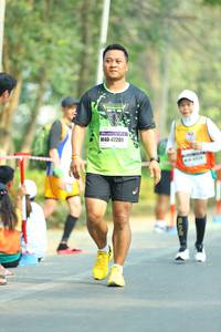 BIB: 47201
                            <button type="button" onclick="openModal(8115384)" class="btn btn-primary btn-sm float-right btn-popup" data-toggle="modal" data-target=".modal-high-quality">
                        <i class="fas fa-shopping-cart"></i> Add to Cart
                    </button>
                                            <button type="button" onclick="isThisMe(8115384, true)" class="btn btn-success btn-sm float-right btn-popup btn-isme hidden" data-toggle="tooltip" data-placement="bottom" title="นี่คือรูปของคุณใช่ไหม คลิกที่นี่เพื่อเอาเข้าอัลบั้ม">
                        <i class="fas fa-plus"></i> Add to album
                    </button>
                    <button type="button" onclick="isThisMe(8115384, false)" class="btn btn-warning btn-sm float-right btn-popup btn-isnotme hidden">
                        <i class="fas fa-ban"></i> Remove from album
                    </button>