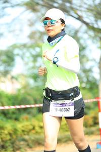 BIB: 421952, 40352
                            <button type="button" onclick="openModal(8133981)" class="btn btn-primary btn-sm float-right btn-popup" data-toggle="modal" data-target=".modal-high-quality">
                        <i class="fas fa-shopping-cart"></i> Add to Cart
                    </button>
                                            <button type="button" onclick="isThisMe(8133981, true)" class="btn btn-success btn-sm float-right btn-popup btn-isme hidden" data-toggle="tooltip" data-placement="bottom" title="นี่คือรูปของคุณใช่ไหม คลิกที่นี่เพื่อเอาเข้าอัลบั้ม">
                        <i class="fas fa-plus"></i> Add to album
                    </button>
                    <button type="button" onclick="isThisMe(8133981, false)" class="btn btn-warning btn-sm float-right btn-popup btn-isnotme hidden">
                        <i class="fas fa-ban"></i> Remove from album
                    </button>