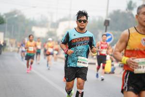 BIB: 265
                            <button type="button" onclick="openModal(9624052)" class="btn btn-primary btn-sm float-right btn-popup" data-toggle="modal" data-target=".modal-high-quality">
                        <i class="fas fa-shopping-cart"></i> Add to Cart
                    </button>
                                            <button type="button" onclick="isThisMe(9624052, true)" class="btn btn-success btn-sm float-right btn-popup btn-isme hidden" data-toggle="tooltip" data-placement="bottom" title="นี่คือรูปของคุณใช่ไหม คลิกที่นี่เพื่อเอาเข้าอัลบั้ม">
                        <i class="fas fa-plus"></i> Add to album
                    </button>
                    <button type="button" onclick="isThisMe(9624052, false)" class="btn btn-warning btn-sm float-right btn-popup btn-isnotme hidden">
                        <i class="fas fa-ban"></i> Remove from album
                    </button>