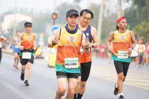 BIB: 21950
                            <button type="button" onclick="openModal(9621124)" class="btn btn-primary btn-sm float-right btn-popup" data-toggle="modal" data-target=".modal-high-quality">
                        <i class="fas fa-shopping-cart"></i> Add to Cart
                    </button>
                                            <button type="button" onclick="isThisMe(9621124, true)" class="btn btn-success btn-sm float-right btn-popup btn-isme hidden" data-toggle="tooltip" data-placement="bottom" title="นี่คือรูปของคุณใช่ไหม คลิกที่นี่เพื่อเอาเข้าอัลบั้ม">
                        <i class="fas fa-plus"></i> Add to album
                    </button>
                    <button type="button" onclick="isThisMe(9621124, false)" class="btn btn-warning btn-sm float-right btn-popup btn-isnotme hidden">
                        <i class="fas fa-ban"></i> Remove from album
                    </button>