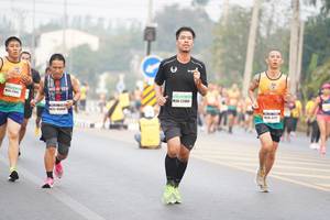 BIB: 1000, 22469
                            <button type="button" onclick="openModal(9620988)" class="btn btn-primary btn-sm float-right btn-popup" data-toggle="modal" data-target=".modal-high-quality">
                        <i class="fas fa-shopping-cart"></i> Add to Cart
                    </button>
                                            <button type="button" onclick="isThisMe(9620988, true)" class="btn btn-success btn-sm float-right btn-popup btn-isme hidden" data-toggle="tooltip" data-placement="bottom" title="นี่คือรูปของคุณใช่ไหม คลิกที่นี่เพื่อเอาเข้าอัลบั้ม">
                        <i class="fas fa-plus"></i> Add to album
                    </button>
                    <button type="button" onclick="isThisMe(9620988, false)" class="btn btn-warning btn-sm float-right btn-popup btn-isnotme hidden">
                        <i class="fas fa-ban"></i> Remove from album
                    </button>