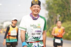 BIB: 192, 42588
                            <button type="button" onclick="openModal(9647035)" class="btn btn-primary btn-sm float-right btn-popup" data-toggle="modal" data-target=".modal-high-quality">
                        <i class="fas fa-shopping-cart"></i> Add to Cart
                    </button>
                                            <button type="button" onclick="isThisMe(9647035, true)" class="btn btn-success btn-sm float-right btn-popup btn-isme hidden" data-toggle="tooltip" data-placement="bottom" title="นี่คือรูปของคุณใช่ไหม คลิกที่นี่เพื่อเอาเข้าอัลบั้ม">
                        <i class="fas fa-plus"></i> Add to album
                    </button>
                    <button type="button" onclick="isThisMe(9647035, false)" class="btn btn-warning btn-sm float-right btn-popup btn-isnotme hidden">
                        <i class="fas fa-ban"></i> Remove from album
                    </button>