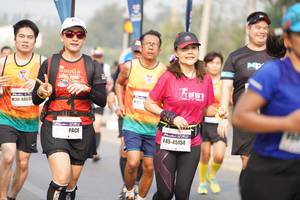 BIB: 40697, 45154
                            <button type="button" onclick="openModal(9645097)" class="btn btn-primary btn-sm float-right btn-popup" data-toggle="modal" data-target=".modal-high-quality">
                        <i class="fas fa-shopping-cart"></i> Add to Cart
                    </button>
                                            <button type="button" onclick="isThisMe(9645097, true)" class="btn btn-success btn-sm float-right btn-popup btn-isme hidden" data-toggle="tooltip" data-placement="bottom" title="นี่คือรูปของคุณใช่ไหม คลิกที่นี่เพื่อเอาเข้าอัลบั้ม">
                        <i class="fas fa-plus"></i> Add to album
                    </button>
                    <button type="button" onclick="isThisMe(9645097, false)" class="btn btn-warning btn-sm float-right btn-popup btn-isnotme hidden">
                        <i class="fas fa-ban"></i> Remove from album
                    </button>