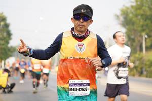 BIB: 12195, 42639
                            <button type="button" onclick="openModal(9645425)" class="btn btn-primary btn-sm float-right btn-popup" data-toggle="modal" data-target=".modal-high-quality">
                        <i class="fas fa-shopping-cart"></i> Add to Cart
                    </button>
                                            <button type="button" onclick="isThisMe(9645425, true)" class="btn btn-success btn-sm float-right btn-popup btn-isme hidden" data-toggle="tooltip" data-placement="bottom" title="นี่คือรูปของคุณใช่ไหม คลิกที่นี่เพื่อเอาเข้าอัลบั้ม">
                        <i class="fas fa-plus"></i> Add to album
                    </button>
                    <button type="button" onclick="isThisMe(9645425, false)" class="btn btn-warning btn-sm float-right btn-popup btn-isnotme hidden">
                        <i class="fas fa-ban"></i> Remove from album
                    </button>