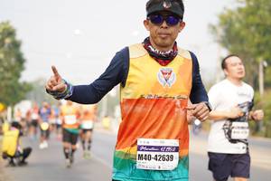 BIB: 12195, 42639
                            <button type="button" onclick="openModal(9645422)" class="btn btn-primary btn-sm float-right btn-popup" data-toggle="modal" data-target=".modal-high-quality">
                        <i class="fas fa-shopping-cart"></i> Add to Cart
                    </button>
                                            <button type="button" onclick="isThisMe(9645422, true)" class="btn btn-success btn-sm float-right btn-popup btn-isme hidden" data-toggle="tooltip" data-placement="bottom" title="นี่คือรูปของคุณใช่ไหม คลิกที่นี่เพื่อเอาเข้าอัลบั้ม">
                        <i class="fas fa-plus"></i> Add to album
                    </button>
                    <button type="button" onclick="isThisMe(9645422, false)" class="btn btn-warning btn-sm float-right btn-popup btn-isnotme hidden">
                        <i class="fas fa-ban"></i> Remove from album
                    </button>