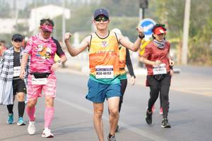 BIB: 46153
                            <button type="button" onclick="openModal(9658555)" class="btn btn-primary btn-sm float-right btn-popup" data-toggle="modal" data-target=".modal-high-quality">
                        <i class="fas fa-shopping-cart"></i> Add to Cart
                    </button>
                                            <button type="button" onclick="isThisMe(9658555, true)" class="btn btn-success btn-sm float-right btn-popup btn-isme hidden" data-toggle="tooltip" data-placement="bottom" title="นี่คือรูปของคุณใช่ไหม คลิกที่นี่เพื่อเอาเข้าอัลบั้ม">
                        <i class="fas fa-plus"></i> Add to album
                    </button>
                    <button type="button" onclick="isThisMe(9658555, false)" class="btn btn-warning btn-sm float-right btn-popup btn-isnotme hidden">
                        <i class="fas fa-ban"></i> Remove from album
                    </button>