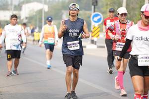 BIB: 405, 41754, 135, 452
                            <button type="button" onclick="openModal(9660977)" class="btn btn-primary btn-sm float-right btn-popup" data-toggle="modal" data-target=".modal-high-quality">
                        <i class="fas fa-shopping-cart"></i> Add to Cart
                    </button>
                                            <button type="button" onclick="isThisMe(9660977, true)" class="btn btn-success btn-sm float-right btn-popup btn-isme hidden" data-toggle="tooltip" data-placement="bottom" title="นี่คือรูปของคุณใช่ไหม คลิกที่นี่เพื่อเอาเข้าอัลบั้ม">
                        <i class="fas fa-plus"></i> Add to album
                    </button>
                    <button type="button" onclick="isThisMe(9660977, false)" class="btn btn-warning btn-sm float-right btn-popup btn-isnotme hidden">
                        <i class="fas fa-ban"></i> Remove from album
                    </button>