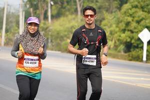 BIB: 42987, 41224
                            <button type="button" onclick="openModal(9659335)" class="btn btn-primary btn-sm float-right btn-popup" data-toggle="modal" data-target=".modal-high-quality">
                        <i class="fas fa-shopping-cart"></i> Add to Cart
                    </button>
                                            <button type="button" onclick="isThisMe(9659335, true)" class="btn btn-success btn-sm float-right btn-popup btn-isme hidden" data-toggle="tooltip" data-placement="bottom" title="นี่คือรูปของคุณใช่ไหม คลิกที่นี่เพื่อเอาเข้าอัลบั้ม">
                        <i class="fas fa-plus"></i> Add to album
                    </button>
                    <button type="button" onclick="isThisMe(9659335, false)" class="btn btn-warning btn-sm float-right btn-popup btn-isnotme hidden">
                        <i class="fas fa-ban"></i> Remove from album
                    </button>