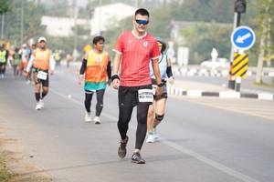 BIB: 460
                            <button type="button" onclick="openModal(9660897)" class="btn btn-primary btn-sm float-right btn-popup" data-toggle="modal" data-target=".modal-high-quality">
                        <i class="fas fa-shopping-cart"></i> Add to Cart
                    </button>
                                            <button type="button" onclick="isThisMe(9660897, true)" class="btn btn-success btn-sm float-right btn-popup btn-isme hidden" data-toggle="tooltip" data-placement="bottom" title="นี่คือรูปของคุณใช่ไหม คลิกที่นี่เพื่อเอาเข้าอัลบั้ม">
                        <i class="fas fa-plus"></i> Add to album
                    </button>
                    <button type="button" onclick="isThisMe(9660897, false)" class="btn btn-warning btn-sm float-right btn-popup btn-isnotme hidden">
                        <i class="fas fa-ban"></i> Remove from album
                    </button>