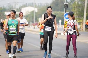 BIB: 42988, 0418, 47304, 41095
                            <button type="button" onclick="openModal(9660154)" class="btn btn-primary btn-sm float-right btn-popup" data-toggle="modal" data-target=".modal-high-quality">
                        <i class="fas fa-shopping-cart"></i> Add to Cart
                    </button>
                                            <button type="button" onclick="isThisMe(9660154, true)" class="btn btn-success btn-sm float-right btn-popup btn-isme hidden" data-toggle="tooltip" data-placement="bottom" title="นี่คือรูปของคุณใช่ไหม คลิกที่นี่เพื่อเอาเข้าอัลบั้ม">
                        <i class="fas fa-plus"></i> Add to album
                    </button>
                    <button type="button" onclick="isThisMe(9660154, false)" class="btn btn-warning btn-sm float-right btn-popup btn-isnotme hidden">
                        <i class="fas fa-ban"></i> Remove from album
                    </button>