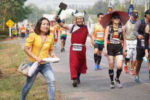 BIB: 40542
                            <button type="button" onclick="openModal(9660099)" class="btn btn-primary btn-sm float-right btn-popup" data-toggle="modal" data-target=".modal-high-quality">
                        <i class="fas fa-shopping-cart"></i> Add to Cart
                    </button>
                                            <button type="button" onclick="isThisMe(9660099, true)" class="btn btn-success btn-sm float-right btn-popup btn-isme hidden" data-toggle="tooltip" data-placement="bottom" title="นี่คือรูปของคุณใช่ไหม คลิกที่นี่เพื่อเอาเข้าอัลบั้ม">
                        <i class="fas fa-plus"></i> Add to album
                    </button>
                    <button type="button" onclick="isThisMe(9660099, false)" class="btn btn-warning btn-sm float-right btn-popup btn-isnotme hidden">
                        <i class="fas fa-ban"></i> Remove from album
                    </button>