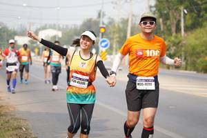 BIB: 100, 46741, 45335
                            <button type="button" onclick="openModal(9660185)" class="btn btn-primary btn-sm float-right btn-popup" data-toggle="modal" data-target=".modal-high-quality">
                        <i class="fas fa-shopping-cart"></i> Add to Cart
                    </button>
                                            <button type="button" onclick="isThisMe(9660185, true)" class="btn btn-success btn-sm float-right btn-popup btn-isme hidden" data-toggle="tooltip" data-placement="bottom" title="นี่คือรูปของคุณใช่ไหม คลิกที่นี่เพื่อเอาเข้าอัลบั้ม">
                        <i class="fas fa-plus"></i> Add to album
                    </button>
                    <button type="button" onclick="isThisMe(9660185, false)" class="btn btn-warning btn-sm float-right btn-popup btn-isnotme hidden">
                        <i class="fas fa-ban"></i> Remove from album
                    </button>