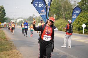 BIB: 700
                            <button type="button" onclick="openModal(9660299)" class="btn btn-primary btn-sm float-right btn-popup" data-toggle="modal" data-target=".modal-high-quality">
                        <i class="fas fa-shopping-cart"></i> Add to Cart
                    </button>
                                            <button type="button" onclick="isThisMe(9660299, true)" class="btn btn-success btn-sm float-right btn-popup btn-isme hidden" data-toggle="tooltip" data-placement="bottom" title="นี่คือรูปของคุณใช่ไหม คลิกที่นี่เพื่อเอาเข้าอัลบั้ม">
                        <i class="fas fa-plus"></i> Add to album
                    </button>
                    <button type="button" onclick="isThisMe(9660299, false)" class="btn btn-warning btn-sm float-right btn-popup btn-isnotme hidden">
                        <i class="fas fa-ban"></i> Remove from album
                    </button>