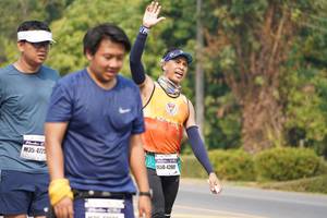 BIB: 4725, 4280
                            <button type="button" onclick="openModal(10362611)" class="btn btn-primary btn-sm float-right btn-popup" data-toggle="modal" data-target=".modal-high-quality">
                        <i class="fas fa-shopping-cart"></i> Add to Cart
                    </button>
                                            <button type="button" onclick="isThisMe(10362611, true)" class="btn btn-success btn-sm float-right btn-popup btn-isme hidden" data-toggle="tooltip" data-placement="bottom" title="นี่คือรูปของคุณใช่ไหม คลิกที่นี่เพื่อเอาเข้าอัลบั้ม">
                        <i class="fas fa-plus"></i> Add to album
                    </button>
                    <button type="button" onclick="isThisMe(10362611, false)" class="btn btn-warning btn-sm float-right btn-popup btn-isnotme hidden">
                        <i class="fas fa-ban"></i> Remove from album
                    </button>