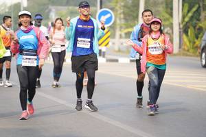 BIB: 4583, 480, 45225
                            <button type="button" onclick="openModal(9314759)" class="btn btn-primary btn-sm float-right btn-popup" data-toggle="modal" data-target=".modal-high-quality">
                        <i class="fas fa-shopping-cart"></i> Add to Cart
                    </button>
                                            <button type="button" onclick="isThisMe(9314759, true)" class="btn btn-success btn-sm float-right btn-popup btn-isme hidden" data-toggle="tooltip" data-placement="bottom" title="นี่คือรูปของคุณใช่ไหม คลิกที่นี่เพื่อเอาเข้าอัลบั้ม">
                        <i class="fas fa-plus"></i> Add to album
                    </button>
                    <button type="button" onclick="isThisMe(9314759, false)" class="btn btn-warning btn-sm float-right btn-popup btn-isnotme hidden">
                        <i class="fas fa-ban"></i> Remove from album
                    </button>