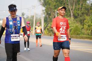 BIB: 195, 41872, 42195
                            <button type="button" onclick="openModal(8316541)" class="btn btn-primary btn-sm float-right btn-popup" data-toggle="modal" data-target=".modal-high-quality">
                        <i class="fas fa-shopping-cart"></i> Add to Cart
                    </button>
                                            <button type="button" onclick="isThisMe(8316541, true)" class="btn btn-success btn-sm float-right btn-popup btn-isme hidden" data-toggle="tooltip" data-placement="bottom" title="นี่คือรูปของคุณใช่ไหม คลิกที่นี่เพื่อเอาเข้าอัลบั้ม">
                        <i class="fas fa-plus"></i> Add to album
                    </button>
                    <button type="button" onclick="isThisMe(8316541, false)" class="btn btn-warning btn-sm float-right btn-popup btn-isnotme hidden">
                        <i class="fas fa-ban"></i> Remove from album
                    </button>