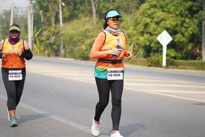 BIB: 46610, 46930
                            <button type="button" onclick="openModal(10363281)" class="btn btn-primary btn-sm float-right btn-popup" data-toggle="modal" data-target=".modal-high-quality">
                        <i class="fas fa-shopping-cart"></i> Add to Cart
                    </button>
                                            <button type="button" onclick="isThisMe(10363281, true)" class="btn btn-success btn-sm float-right btn-popup btn-isme hidden" data-toggle="tooltip" data-placement="bottom" title="นี่คือรูปของคุณใช่ไหม คลิกที่นี่เพื่อเอาเข้าอัลบั้ม">
                        <i class="fas fa-plus"></i> Add to album
                    </button>
                    <button type="button" onclick="isThisMe(10363281, false)" class="btn btn-warning btn-sm float-right btn-popup btn-isnotme hidden">
                        <i class="fas fa-ban"></i> Remove from album
                    </button>