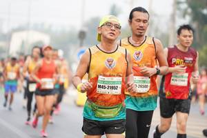 BIB: 26500, 21952
                            <button type="button" onclick="openModal(9165064)" class="btn btn-primary btn-sm float-right btn-popup" data-toggle="modal" data-target=".modal-high-quality">
                        <i class="fas fa-shopping-cart"></i> Add to Cart
                    </button>
                                            <button type="button" onclick="isThisMe(9165064, true)" class="btn btn-success btn-sm float-right btn-popup btn-isme hidden" data-toggle="tooltip" data-placement="bottom" title="นี่คือรูปของคุณใช่ไหม คลิกที่นี่เพื่อเอาเข้าอัลบั้ม">
                        <i class="fas fa-plus"></i> Add to album
                    </button>
                    <button type="button" onclick="isThisMe(9165064, false)" class="btn btn-warning btn-sm float-right btn-popup btn-isnotme hidden">
                        <i class="fas fa-ban"></i> Remove from album
                    </button>