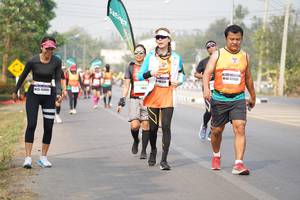 BIB: 422
                            <button type="button" onclick="openModal(9311583)" class="btn btn-primary btn-sm float-right btn-popup" data-toggle="modal" data-target=".modal-high-quality">
                        <i class="fas fa-shopping-cart"></i> Add to Cart
                    </button>
                                            <button type="button" onclick="isThisMe(9311583, true)" class="btn btn-success btn-sm float-right btn-popup btn-isme hidden" data-toggle="tooltip" data-placement="bottom" title="นี่คือรูปของคุณใช่ไหม คลิกที่นี่เพื่อเอาเข้าอัลบั้ม">
                        <i class="fas fa-plus"></i> Add to album
                    </button>
                    <button type="button" onclick="isThisMe(9311583, false)" class="btn btn-warning btn-sm float-right btn-popup btn-isnotme hidden">
                        <i class="fas fa-ban"></i> Remove from album
                    </button>