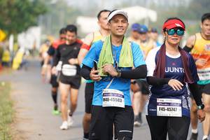 BIB: 45583, 45747
                            <button type="button" onclick="openModal(9312328)" class="btn btn-primary btn-sm float-right btn-popup" data-toggle="modal" data-target=".modal-high-quality">
                        <i class="fas fa-shopping-cart"></i> Add to Cart
                    </button>
                                            <button type="button" onclick="isThisMe(9312328, true)" class="btn btn-success btn-sm float-right btn-popup btn-isme hidden" data-toggle="tooltip" data-placement="bottom" title="นี่คือรูปของคุณใช่ไหม คลิกที่นี่เพื่อเอาเข้าอัลบั้ม">
                        <i class="fas fa-plus"></i> Add to album
                    </button>
                    <button type="button" onclick="isThisMe(9312328, false)" class="btn btn-warning btn-sm float-right btn-popup btn-isnotme hidden">
                        <i class="fas fa-ban"></i> Remove from album
                    </button>