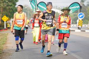BIB: 41859, 48502, 4220
                            <button type="button" onclick="openModal(9311771)" class="btn btn-primary btn-sm float-right btn-popup" data-toggle="modal" data-target=".modal-high-quality">
                        <i class="fas fa-shopping-cart"></i> Add to Cart
                    </button>
                                            <button type="button" onclick="isThisMe(9311771, true)" class="btn btn-success btn-sm float-right btn-popup btn-isme hidden" data-toggle="tooltip" data-placement="bottom" title="นี่คือรูปของคุณใช่ไหม คลิกที่นี่เพื่อเอาเข้าอัลบั้ม">
                        <i class="fas fa-plus"></i> Add to album
                    </button>
                    <button type="button" onclick="isThisMe(9311771, false)" class="btn btn-warning btn-sm float-right btn-popup btn-isnotme hidden">
                        <i class="fas fa-ban"></i> Remove from album
                    </button>
