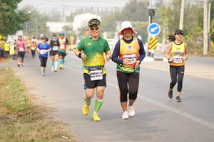 BIB: 459
                            <button type="button" onclick="openModal(9317973)" class="btn btn-primary btn-sm float-right btn-popup" data-toggle="modal" data-target=".modal-high-quality">
                        <i class="fas fa-shopping-cart"></i> Add to Cart
                    </button>
                                            <button type="button" onclick="isThisMe(9317973, true)" class="btn btn-success btn-sm float-right btn-popup btn-isme hidden" data-toggle="tooltip" data-placement="bottom" title="นี่คือรูปของคุณใช่ไหม คลิกที่นี่เพื่อเอาเข้าอัลบั้ม">
                        <i class="fas fa-plus"></i> Add to album
                    </button>
                    <button type="button" onclick="isThisMe(9317973, false)" class="btn btn-warning btn-sm float-right btn-popup btn-isnotme hidden">
                        <i class="fas fa-ban"></i> Remove from album
                    </button>