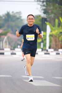 BIB: 15278
                            <button type="button" onclick="openModal(7311693)" class="btn btn-primary btn-sm float-right btn-popup" data-toggle="modal" data-target=".modal-high-quality">
                        <i class="fas fa-shopping-cart"></i> Add to Cart
                    </button>
                                            <button type="button" onclick="isThisMe(7311693, true)" class="btn btn-success btn-sm float-right btn-popup btn-isme hidden" data-toggle="tooltip" data-placement="bottom" title="นี่คือรูปของคุณใช่ไหม คลิกที่นี่เพื่อเอาเข้าอัลบั้ม">
                        <i class="fas fa-plus"></i> Add to album
                    </button>
                    <button type="button" onclick="isThisMe(7311693, false)" class="btn btn-warning btn-sm float-right btn-popup btn-isnotme hidden">
                        <i class="fas fa-ban"></i> Remove from album
                    </button>