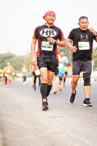 BIB: 135
                            <button type="button" onclick="openModal(7642167)" class="btn btn-primary btn-sm float-right btn-popup" data-toggle="modal" data-target=".modal-high-quality">
                        <i class="fas fa-shopping-cart"></i> Add to Cart
                    </button>
                                            <button type="button" onclick="isThisMe(7642167, true)" class="btn btn-success btn-sm float-right btn-popup btn-isme hidden" data-toggle="tooltip" data-placement="bottom" title="นี่คือรูปของคุณใช่ไหม คลิกที่นี่เพื่อเอาเข้าอัลบั้ม">
                        <i class="fas fa-plus"></i> Add to album
                    </button>
                    <button type="button" onclick="isThisMe(7642167, false)" class="btn btn-warning btn-sm float-right btn-popup btn-isnotme hidden">
                        <i class="fas fa-ban"></i> Remove from album
                    </button>