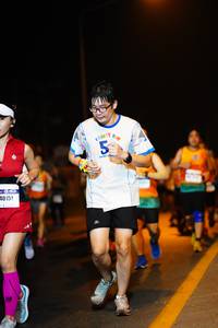 BIB: 40151
                            <button type="button" onclick="openModal(10111464)" class="btn btn-primary btn-sm float-right btn-popup" data-toggle="modal" data-target=".modal-high-quality">
                        <i class="fas fa-shopping-cart"></i> Add to Cart
                    </button>
                                            <button type="button" onclick="isThisMe(10111464, true)" class="btn btn-success btn-sm float-right btn-popup btn-isme hidden" data-toggle="tooltip" data-placement="bottom" title="นี่คือรูปของคุณใช่ไหม คลิกที่นี่เพื่อเอาเข้าอัลบั้ม">
                        <i class="fas fa-plus"></i> Add to album
                    </button>
                    <button type="button" onclick="isThisMe(10111464, false)" class="btn btn-warning btn-sm float-right btn-popup btn-isnotme hidden">
                        <i class="fas fa-ban"></i> Remove from album
                    </button>