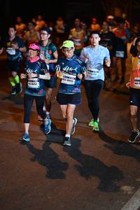 BIB: 40915, 40454
                            <button type="button" onclick="openModal(10049033)" class="btn btn-primary btn-sm float-right btn-popup" data-toggle="modal" data-target=".modal-high-quality">
                        <i class="fas fa-shopping-cart"></i> Add to Cart
                    </button>
                                            <button type="button" onclick="isThisMe(10049033, true)" class="btn btn-success btn-sm float-right btn-popup btn-isme hidden" data-toggle="tooltip" data-placement="bottom" title="นี่คือรูปของคุณใช่ไหม คลิกที่นี่เพื่อเอาเข้าอัลบั้ม">
                        <i class="fas fa-plus"></i> Add to album
                    </button>
                    <button type="button" onclick="isThisMe(10049033, false)" class="btn btn-warning btn-sm float-right btn-popup btn-isnotme hidden">
                        <i class="fas fa-ban"></i> Remove from album
                    </button>