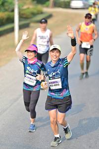 BIB: 155, 40454, 40915
                            <button type="button" onclick="openModal(10042245)" class="btn btn-primary btn-sm float-right btn-popup" data-toggle="modal" data-target=".modal-high-quality">
                        <i class="fas fa-shopping-cart"></i> Add to Cart
                    </button>
                                            <button type="button" onclick="isThisMe(10042245, true)" class="btn btn-success btn-sm float-right btn-popup btn-isme hidden" data-toggle="tooltip" data-placement="bottom" title="นี่คือรูปของคุณใช่ไหม คลิกที่นี่เพื่อเอาเข้าอัลบั้ม">
                        <i class="fas fa-plus"></i> Add to album
                    </button>
                    <button type="button" onclick="isThisMe(10042245, false)" class="btn btn-warning btn-sm float-right btn-popup btn-isnotme hidden">
                        <i class="fas fa-ban"></i> Remove from album
                    </button>