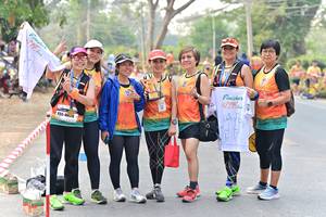 BIB: 42195, 195, 404
                            <button type="button" onclick="openModal(9996337)" class="btn btn-primary btn-sm float-right btn-popup" data-toggle="modal" data-target=".modal-high-quality">
                        <i class="fas fa-shopping-cart"></i> Add to Cart
                    </button>
                                            <button type="button" onclick="isThisMe(9996337, true)" class="btn btn-success btn-sm float-right btn-popup btn-isme hidden" data-toggle="tooltip" data-placement="bottom" title="นี่คือรูปของคุณใช่ไหม คลิกที่นี่เพื่อเอาเข้าอัลบั้ม">
                        <i class="fas fa-plus"></i> Add to album
                    </button>
                    <button type="button" onclick="isThisMe(9996337, false)" class="btn btn-warning btn-sm float-right btn-popup btn-isnotme hidden">
                        <i class="fas fa-ban"></i> Remove from album
                    </button>