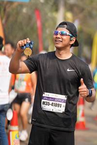 BIB: 42195, 41891
                            <button type="button" onclick="openModal(10354980)" class="btn btn-primary btn-sm float-right btn-popup" data-toggle="modal" data-target=".modal-high-quality">
                        <i class="fas fa-shopping-cart"></i> Add to Cart
                    </button>
                                            <button type="button" onclick="isThisMe(10354980, true)" class="btn btn-success btn-sm float-right btn-popup btn-isme hidden" data-toggle="tooltip" data-placement="bottom" title="นี่คือรูปของคุณใช่ไหม คลิกที่นี่เพื่อเอาเข้าอัลบั้ม">
                        <i class="fas fa-plus"></i> Add to album
                    </button>
                    <button type="button" onclick="isThisMe(10354980, false)" class="btn btn-warning btn-sm float-right btn-popup btn-isnotme hidden">
                        <i class="fas fa-ban"></i> Remove from album
                    </button>