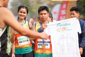 BIB: 42195, 20020, 12195, 30752
                            <button type="button" onclick="openModal(10354817)" class="btn btn-primary btn-sm float-right btn-popup" data-toggle="modal" data-target=".modal-high-quality">
                        <i class="fas fa-shopping-cart"></i> Add to Cart
                    </button>
                                            <button type="button" onclick="isThisMe(10354817, true)" class="btn btn-success btn-sm float-right btn-popup btn-isme hidden" data-toggle="tooltip" data-placement="bottom" title="นี่คือรูปของคุณใช่ไหม คลิกที่นี่เพื่อเอาเข้าอัลบั้ม">
                        <i class="fas fa-plus"></i> Add to album
                    </button>
                    <button type="button" onclick="isThisMe(10354817, false)" class="btn btn-warning btn-sm float-right btn-popup btn-isnotme hidden">
                        <i class="fas fa-ban"></i> Remove from album
                    </button>