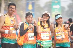 BIB: 1388, 100
                            <button type="button" onclick="openModal(10354699)" class="btn btn-primary btn-sm float-right btn-popup" data-toggle="modal" data-target=".modal-high-quality">
                        <i class="fas fa-shopping-cart"></i> Add to Cart
                    </button>
                                            <button type="button" onclick="isThisMe(10354699, true)" class="btn btn-success btn-sm float-right btn-popup btn-isme hidden" data-toggle="tooltip" data-placement="bottom" title="นี่คือรูปของคุณใช่ไหม คลิกที่นี่เพื่อเอาเข้าอัลบั้ม">
                        <i class="fas fa-plus"></i> Add to album
                    </button>
                    <button type="button" onclick="isThisMe(10354699, false)" class="btn btn-warning btn-sm float-right btn-popup btn-isnotme hidden">
                        <i class="fas fa-ban"></i> Remove from album
                    </button>