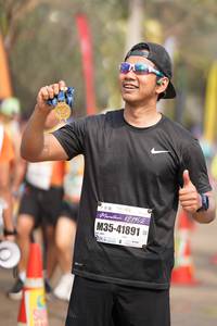 BIB: 421952, 41891
                            <button type="button" onclick="openModal(10354979)" class="btn btn-primary btn-sm float-right btn-popup" data-toggle="modal" data-target=".modal-high-quality">
                        <i class="fas fa-shopping-cart"></i> Add to Cart
                    </button>
                                            <button type="button" onclick="isThisMe(10354979, true)" class="btn btn-success btn-sm float-right btn-popup btn-isme hidden" data-toggle="tooltip" data-placement="bottom" title="นี่คือรูปของคุณใช่ไหม คลิกที่นี่เพื่อเอาเข้าอัลบั้ม">
                        <i class="fas fa-plus"></i> Add to album
                    </button>
                    <button type="button" onclick="isThisMe(10354979, false)" class="btn btn-warning btn-sm float-right btn-popup btn-isnotme hidden">
                        <i class="fas fa-ban"></i> Remove from album
                    </button>