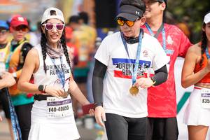 BIB: 40055
                            <button type="button" onclick="openModal(10354989)" class="btn btn-primary btn-sm float-right btn-popup" data-toggle="modal" data-target=".modal-high-quality">
                        <i class="fas fa-shopping-cart"></i> Add to Cart
                    </button>
                                            <button type="button" onclick="isThisMe(10354989, true)" class="btn btn-success btn-sm float-right btn-popup btn-isme hidden" data-toggle="tooltip" data-placement="bottom" title="นี่คือรูปของคุณใช่ไหม คลิกที่นี่เพื่อเอาเข้าอัลบั้ม">
                        <i class="fas fa-plus"></i> Add to album
                    </button>
                    <button type="button" onclick="isThisMe(10354989, false)" class="btn btn-warning btn-sm float-right btn-popup btn-isnotme hidden">
                        <i class="fas fa-ban"></i> Remove from album
                    </button>