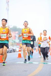 BIB: 222, 27999
                            <button type="button" onclick="openModal(8121367)" class="btn btn-primary btn-sm float-right btn-popup" data-toggle="modal" data-target=".modal-high-quality">
                        <i class="fas fa-shopping-cart"></i> Add to Cart
                    </button>
                                            <button type="button" onclick="isThisMe(8121367, true)" class="btn btn-success btn-sm float-right btn-popup btn-isme hidden" data-toggle="tooltip" data-placement="bottom" title="นี่คือรูปของคุณใช่ไหม คลิกที่นี่เพื่อเอาเข้าอัลบั้ม">
                        <i class="fas fa-plus"></i> Add to album
                    </button>
                    <button type="button" onclick="isThisMe(8121367, false)" class="btn btn-warning btn-sm float-right btn-popup btn-isnotme hidden">
                        <i class="fas fa-ban"></i> Remove from album
                    </button>