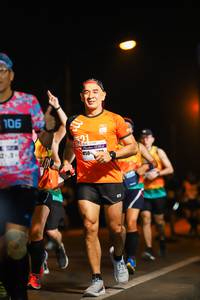 BIB: 106
                            <button type="button" onclick="openModal(7825094)" class="btn btn-primary btn-sm float-right btn-popup" data-toggle="modal" data-target=".modal-high-quality">
                        <i class="fas fa-shopping-cart"></i> Add to Cart
                    </button>
                                            <button type="button" onclick="isThisMe(7825094, true)" class="btn btn-success btn-sm float-right btn-popup btn-isme hidden" data-toggle="tooltip" data-placement="bottom" title="นี่คือรูปของคุณใช่ไหม คลิกที่นี่เพื่อเอาเข้าอัลบั้ม">
                        <i class="fas fa-plus"></i> Add to album
                    </button>
                    <button type="button" onclick="isThisMe(7825094, false)" class="btn btn-warning btn-sm float-right btn-popup btn-isnotme hidden">
                        <i class="fas fa-ban"></i> Remove from album
                    </button>